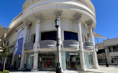 Sneaks Up Mağazaları